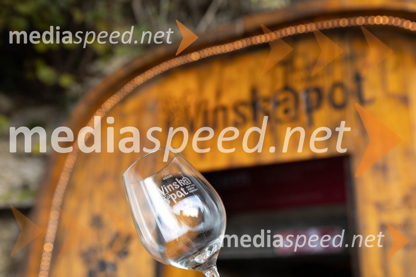 Vinska pot v rovih pod starim Kranjem 2023, sobota