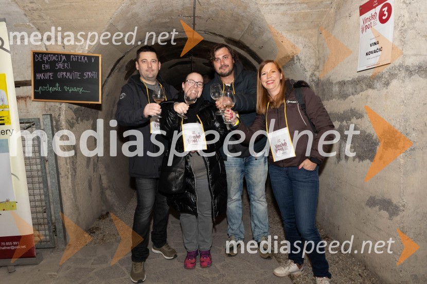 Vinska pot v rovih pod starim Kranjem 2023, sobota