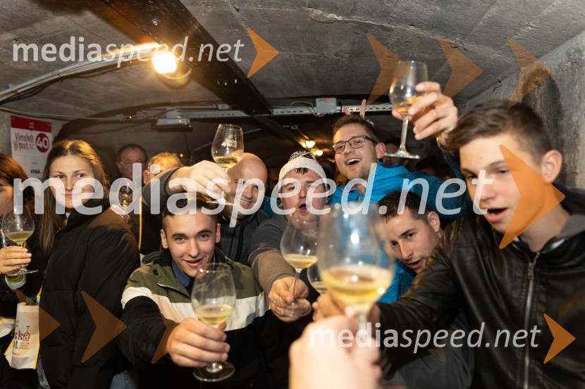 Vinska pot v rovih pod starim Kranjem 2023, sobota