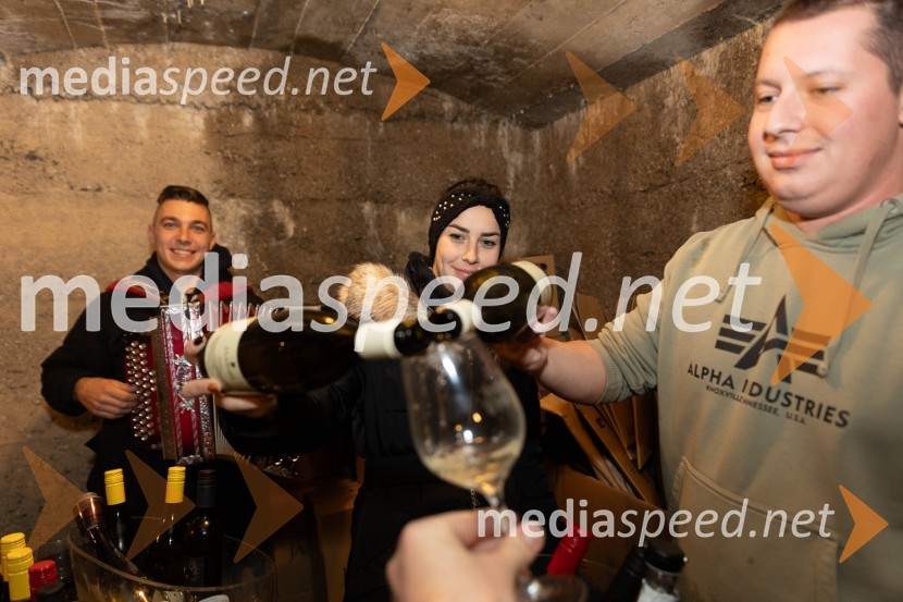 Vinska pot v rovih pod starim Kranjem 2023, sobota