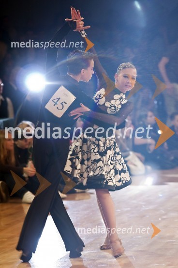 Finale v kategoriji mladincevDržavno prvenstvo v latinskoameriških plesih in podelitev nagrad Povodni mož 2008