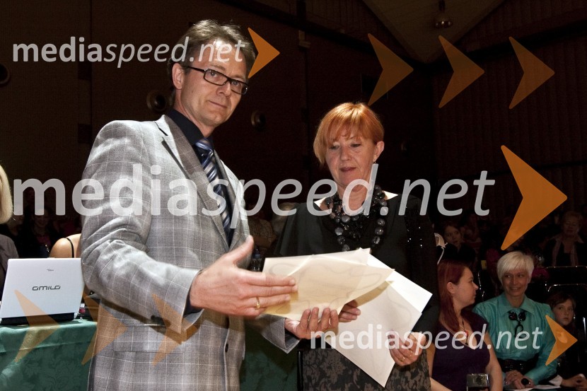 Janez Keršmanc, predsednik sekcije za latinskoameriške in standardne plese Plesne zveze Slovenije in dr. Meta Zagorc, plesna strokovnjakinjaDržavno prvenstvo v latinskoameriških plesih in podelitev nagrad Povodni mož 2008