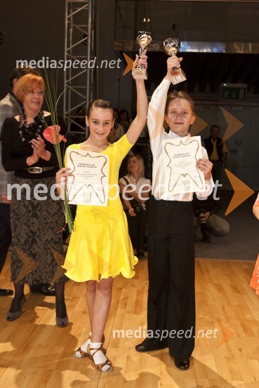 Amadeja Horvat in Herman Aljaž, zmagovalca v kategoriji pionirjevDržavno prvenstvo v latinskoameriških plesih in podelitev nagrad Povodni mož 2008