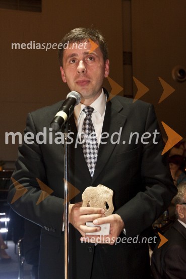 Jani Möderndorfer, podžupan Ljubljane in prejemnik nagrade Povodni mož 2008 (nagrado prevzel v imenu Mestne občine Ljubljana)Državno prvenstvo v latinskoameriških plesih in podelitev nagrad Povodni mož 2008