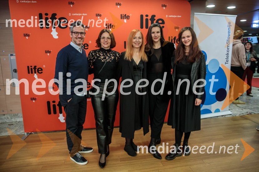 Luka  Zajc;  Janina Pintar, Liffe;  Zvezdana  Lazar, pokroviteljica, organizatorka dogodkov, Liffe;  Hana Radovan, odnosi z javnostmi, Državno odvetništvo;  Katarina Koprivnikar, marketing MGL34. LIFFE, zaključek ljubljanskega filmskega festivala
