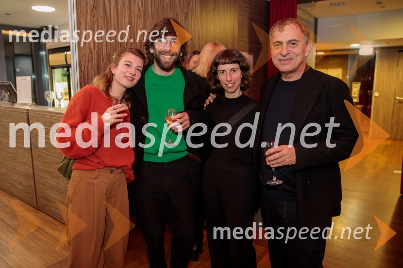  Mila Peršin, igralka;  Matevž Jerman, režiser, programski direktor FeKK;  ... ;  Blaž Peršin, direktor Muzeja in galerije mesta Ljubljane34. LIFFE, zaključek ljubljanskega filmskega festivala