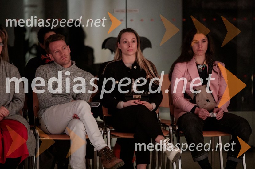 Eno samo telo ni dovolj, premiera plesne predstave