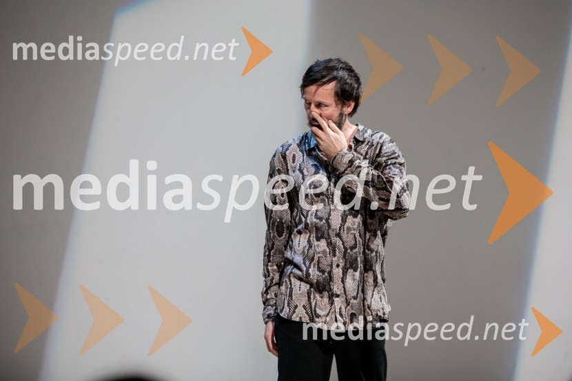  Milan Tomášik, plesalecEno samo telo ni dovolj, premiera plesne predstave