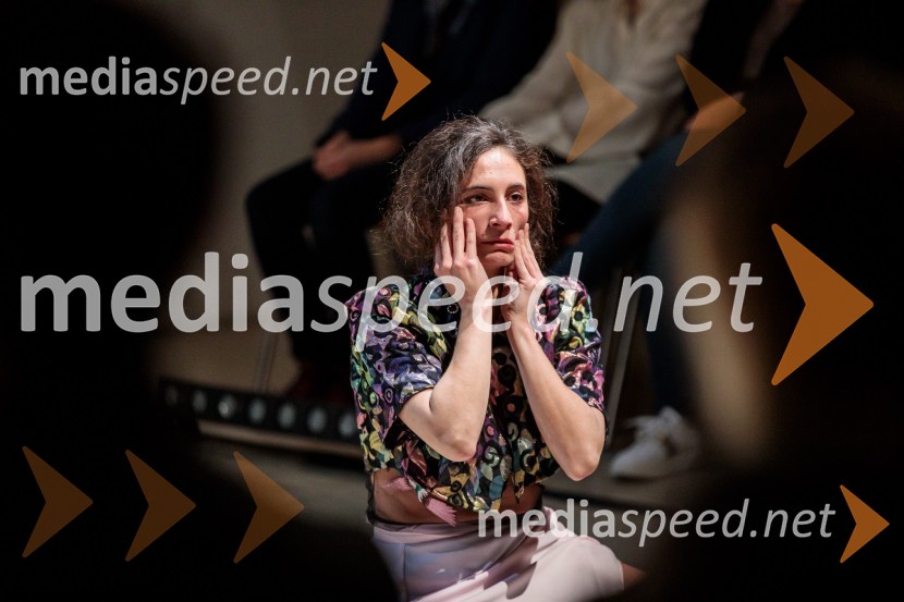  Kristýna Peldová, plesalka in koreografinjaEno samo telo ni dovolj, premiera plesne predstave