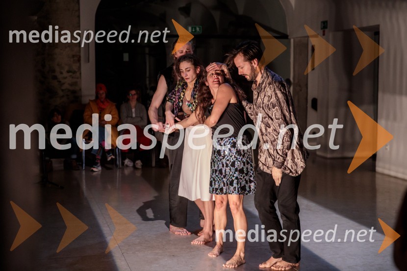  Žigan Krajnčan, igralec, plesalec, koreograf;  Kristýna Peldová, plesalka in koreografinja;  Agostina D’Alessandro, plesalka;  Milan Tomášik, plesalecEno samo telo ni dovolj, premiera plesne predstave