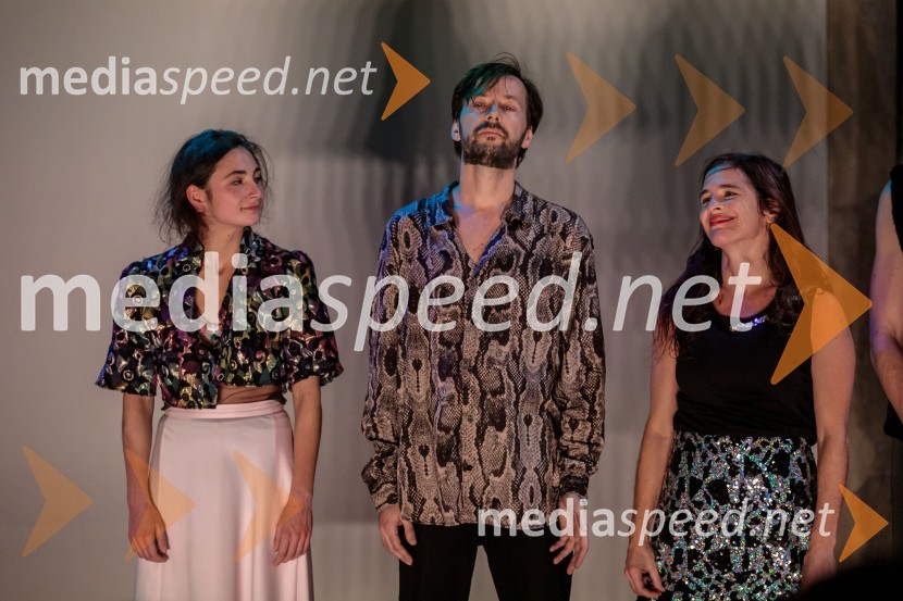  Kristýna Peldová, plesalka in koreografinja;  Milan Tomášik, plesalec;  Agostina D’Alessandro, plesalkaEno samo telo ni dovolj, premiera plesne predstave