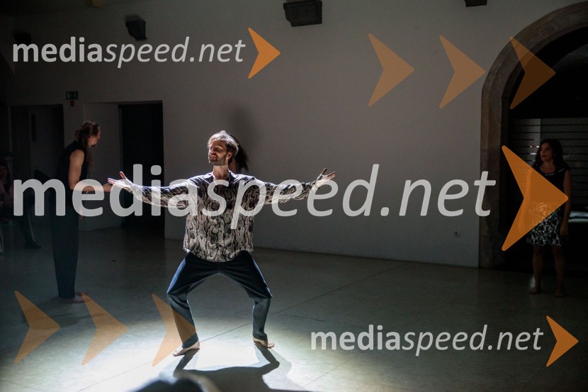  Milan Tomášik, plesalecEno samo telo ni dovolj, premiera plesne predstave