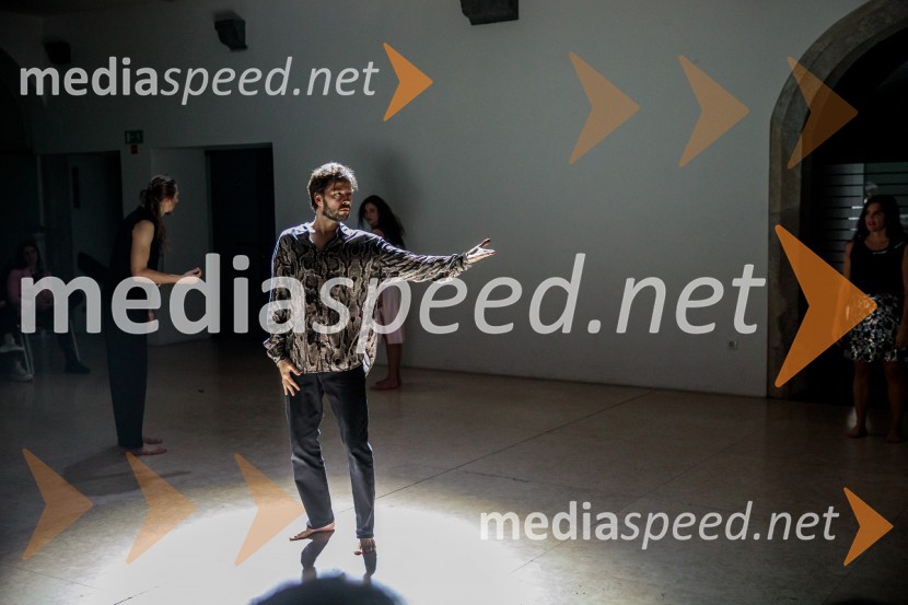  Milan Tomášik, plesalecEno samo telo ni dovolj, premiera plesne predstave