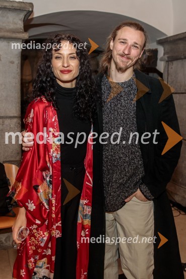  Urška Centa, plesalka flamenka;  Žigan Krajnčan, igralec, plesalec, koreografEno samo telo ni dovolj, premiera plesne predstave