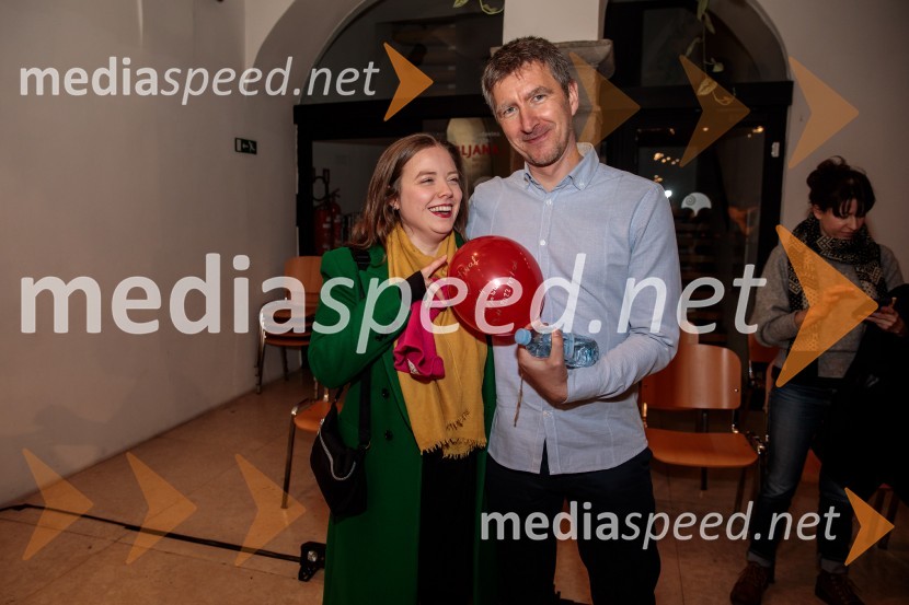  Urška Česnik;  Goran Pakozdi, producentEno samo telo ni dovolj, premiera plesne predstave