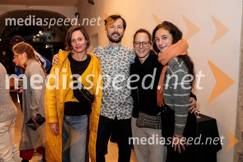  Tina Valentan, ustvarjalka na področju kulture;  Milan Tomášik, plesalec;  Nina Fajdiga, koreografinja;  Kristýna Peldová, plesalka in koreografinjaEno samo telo ni dovolj, premiera plesne predstave