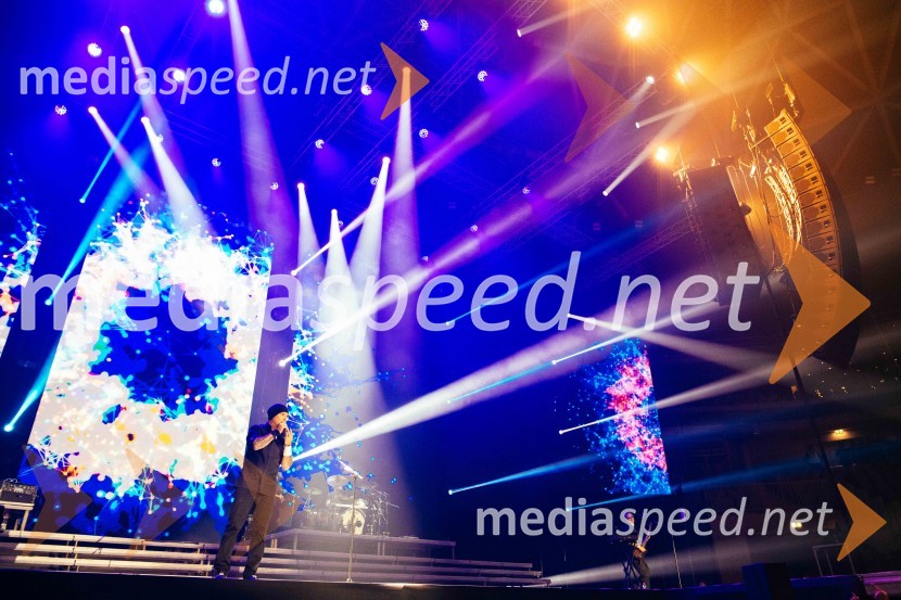  Tomi Meglič, glasbenik, pevec skupine SiddhartaSiddharta v Areni Stožice