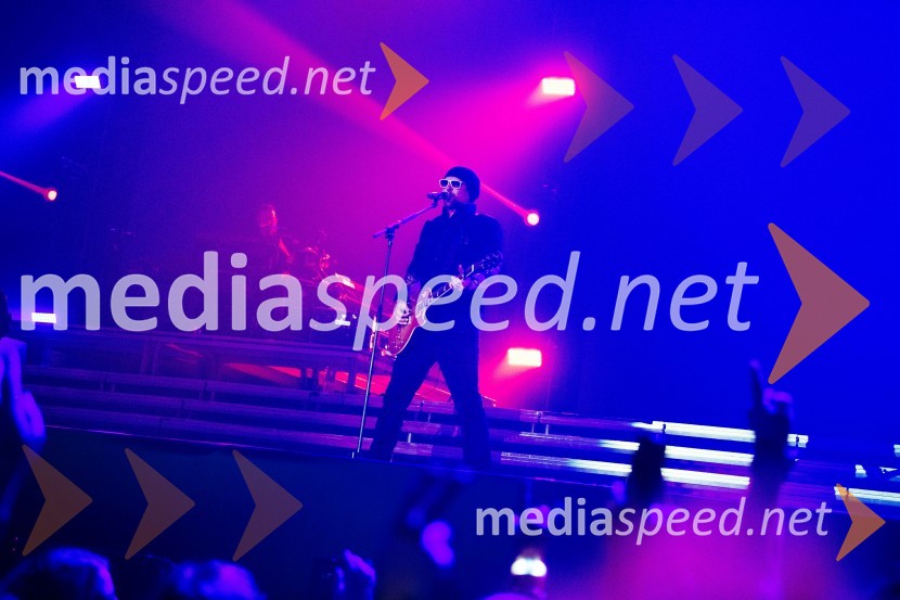  Tomi Meglič, glasbenik, pevec skupine SiddhartaSiddharta v Areni Stožice