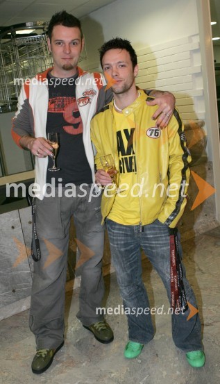 Tomi Meglič, skupina Siddharta in Iztok Kurnik - Alf, medenžer skupineViktorji za leto 2004