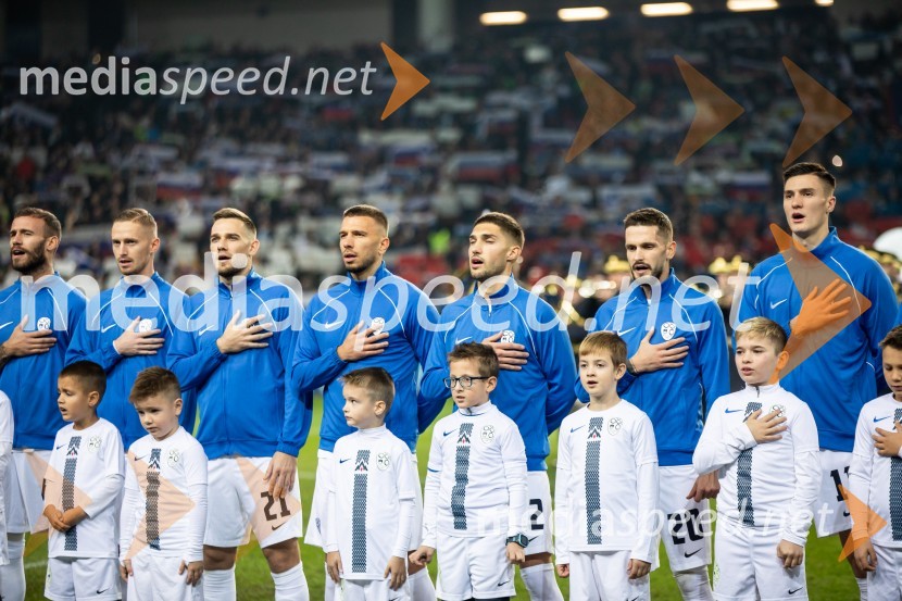  Žan  Karničnik, nogometaš, Slovenija;  Timi Max Elšnik, nogometaš, NK Olimpija;  Jan Mlakar, nogometaš, Slovenija;  Adam Gnezda Čerin, nogometaš, NK Domžale;  Petar Stojanović, nogometaš, Slovenija;  Benjamin Šeško, nogometaš, SlovenijaKvalifikacije za nogometno EP: Slovenija- Kazahstan