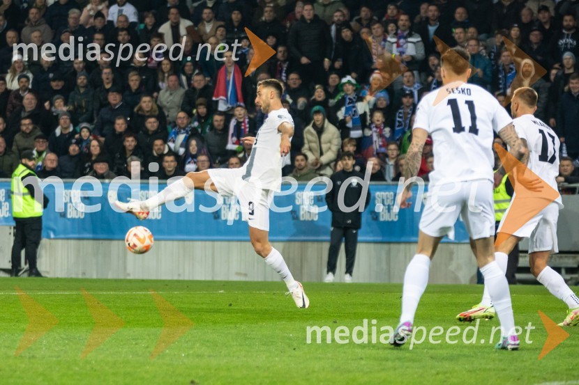  Andraž Šporar, nogometaš, Slovenija;  Benjamin Šeško, nogometaš, SlovenijaKvalifikacije za nogometno EP: Slovenija- Kazahstan