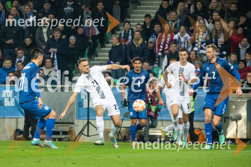  ... ;  Timi Max Elšnik, nogometaš, Slovenija;  ... ;  Benjamin Šeško, nogometaš, Slovenija;  ... Kvalifikacije za nogometno EP: Slovenija- Kazahstan