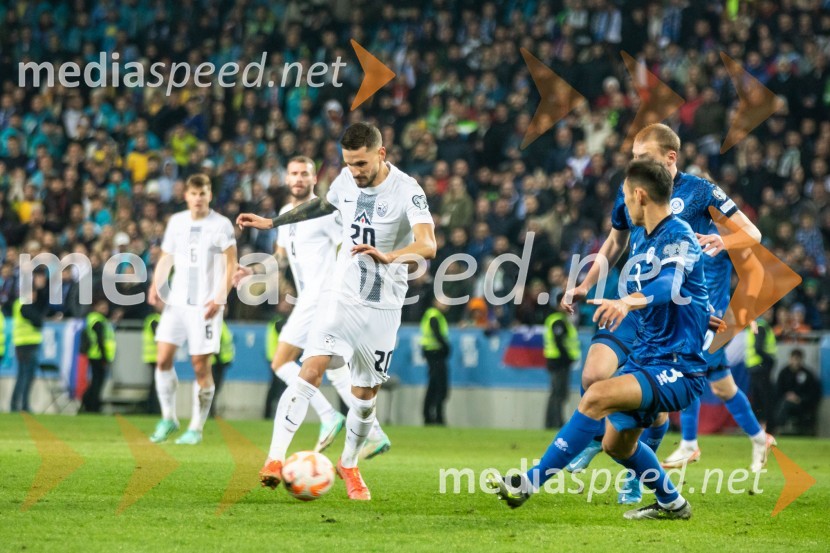  Petar Stojanović, nogometaš, Slovenija;  ... Kvalifikacije za nogometno EP: Slovenija- Kazahstan