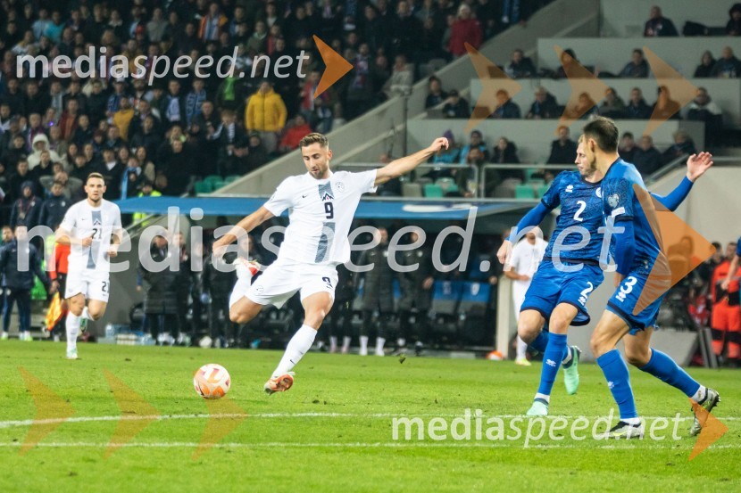  Andraž Šporar, nogometaš, SlovenijaKvalifikacije za nogometno EP: Slovenija- Kazahstan