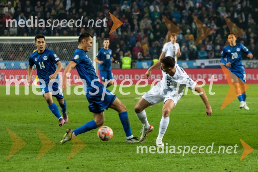  ... ;  Andraž Šporar, nogometaš, SlovenijaKvalifikacije za nogometno EP: Slovenija- Kazahstan