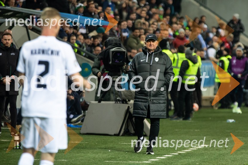  Matjaž Kek, selektor slovenske nogometne reprezentanceKvalifikacije za nogometno EP: Slovenija- Kazahstan