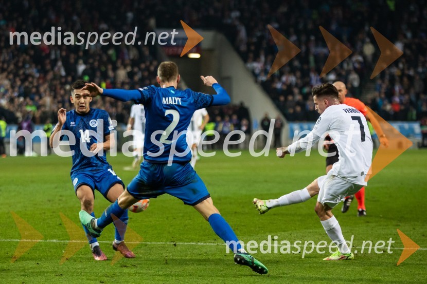  ... ;  Benjamin Verbič, nogometaš, SlovenijaKvalifikacije za nogometno EP: Slovenija- Kazahstan