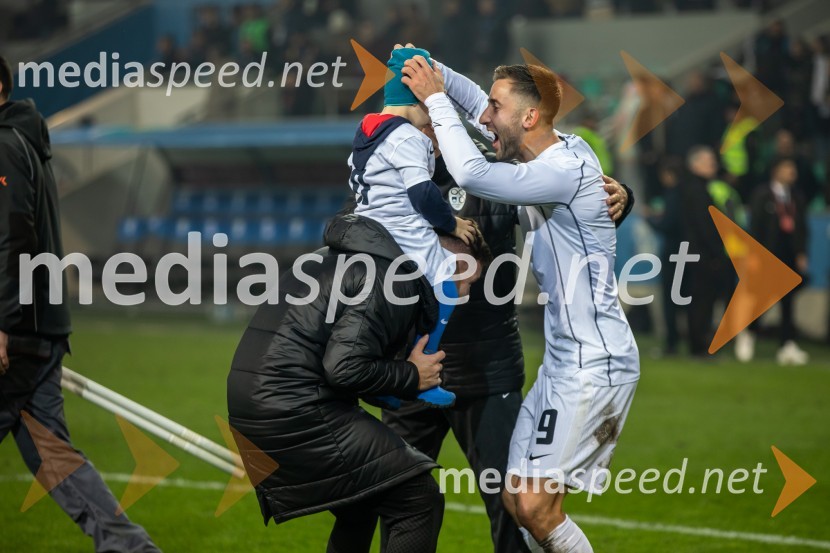  ... ;  Andraž Šporar, nogometaš, SlovenijaKvalifikacije za nogometno EP: Slovenija- Kazahstan