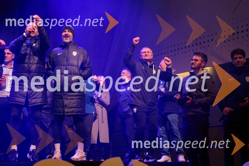  Matjaž Kek, selektor slovenske nogometne reprezentanceKvalifikacije za nogometno EP: Slovenija- Kazahstan