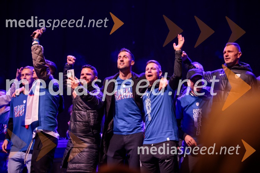  ... ;  Andraž Šporar, nogometaš, Slovenija;  ... Kvalifikacije za nogometno EP: Slovenija- Kazahstan