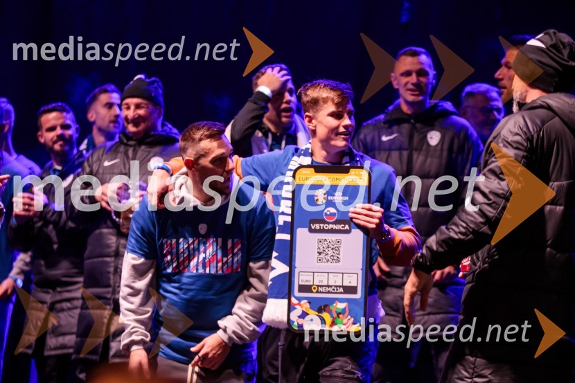  Timi Max Elšnik, nogometaš, Slovenija;  Jaka Bijol, nogometaš, SlovenijaKvalifikacije za nogometno EP: Slovenija- Kazahstan