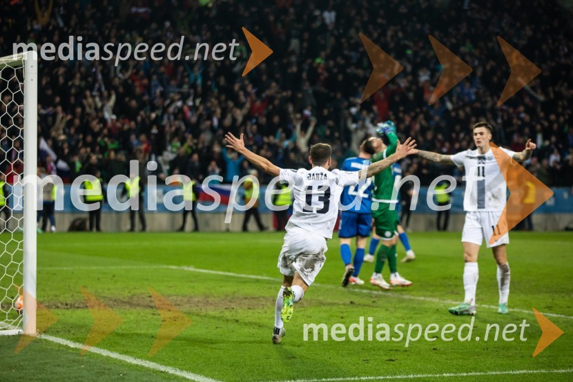  Erik Janža, nogometaš, Slovenija;  Benjamin Šeško, nogometaš, SlovenijaKvalifikacije za nogometno EP: Slovenija- Kazahstan