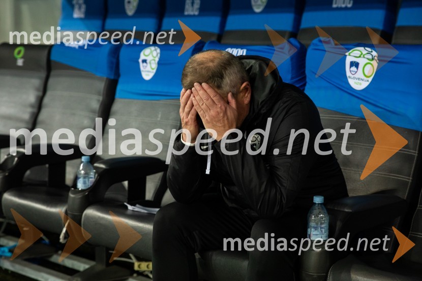  Matjaž Kek, selektor slovenske nogometne reprezentanceKvalifikacije za nogometno EP: Slovenija- Kazahstan