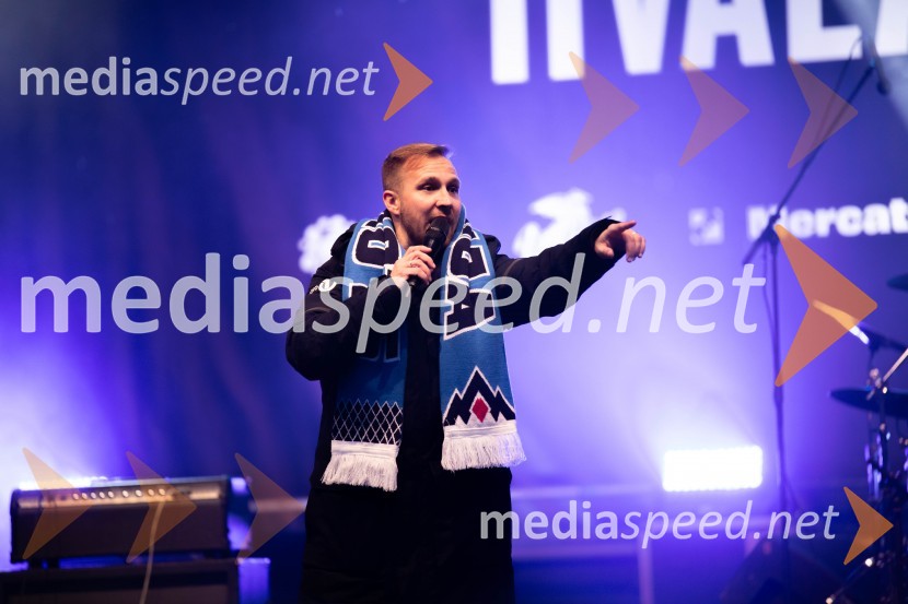  Blaž  Babić, animator publike na POP TV in stand up komikSlovenija je na evropskem prvenstvu