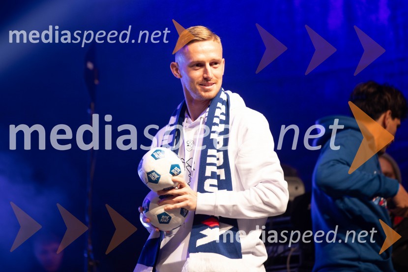  Žan  Karničnik, nogometaš, SlovenijaSlovenija je na evropskem prvenstvu