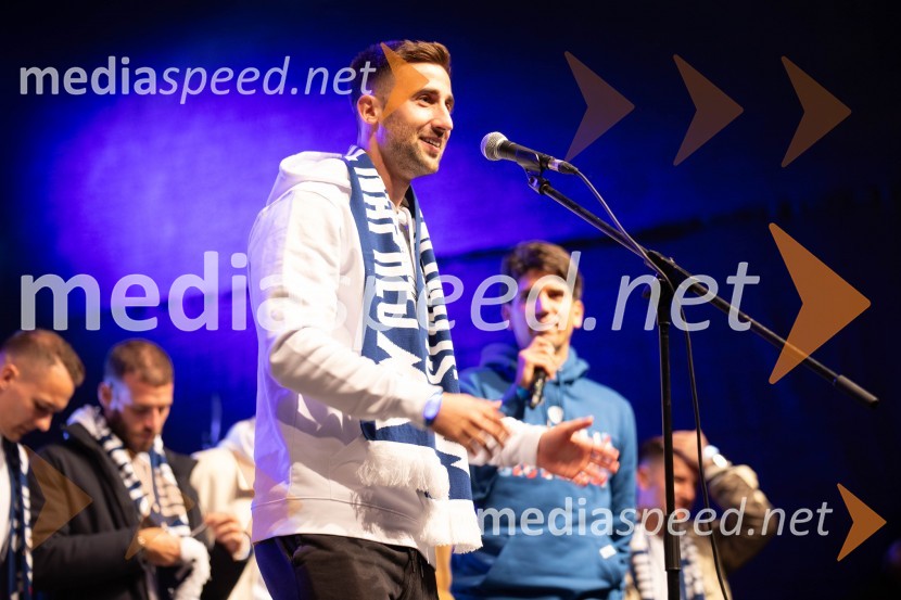  Andraž Šporar, nogometaš, SlovenijaSlovenija je na evropskem prvenstvu