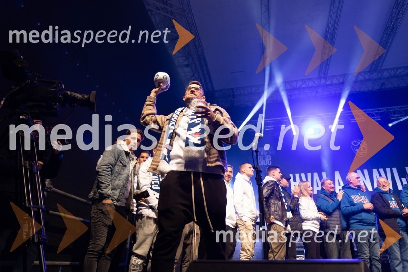  Timi Max Elšnik, nogometaš, SlovenijaSlovenija je na evropskem prvenstvu