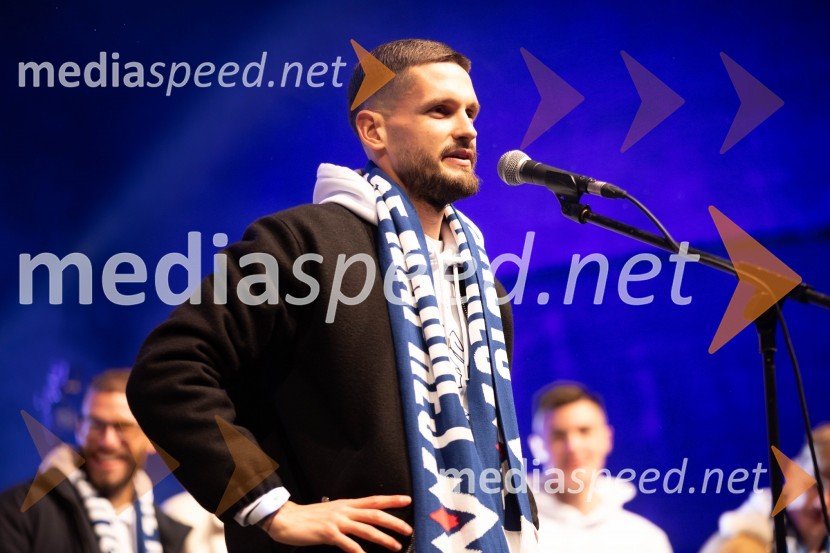  Petar Stojanović, nogometaš, SlovenijaSlovenija je na evropskem prvenstvu