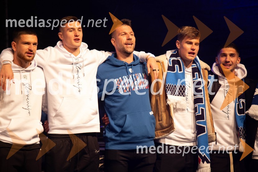  ... ;  Benjamin Šeško, nogometaš, Slovenija;  Boštjan Cesar, nogometaš;  Jaka Bijol, nogometaš, Slovenija;  Adam Gnezda Čerin, nogometaš, SlovenijaSlovenija je na evropskem prvenstvu