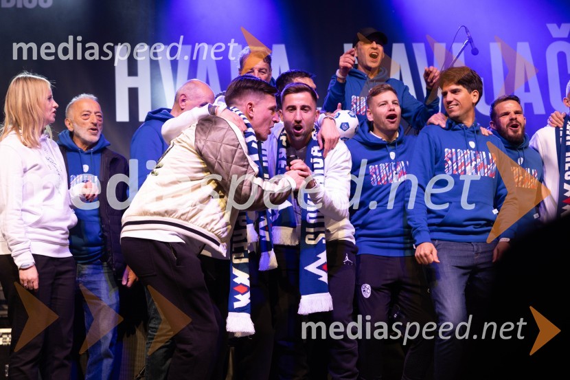  Benjamin Verbič, nogometaš, Slovenija;  Andraž Šporar, nogometaš, SlovenijaSlovenija je na evropskem prvenstvu