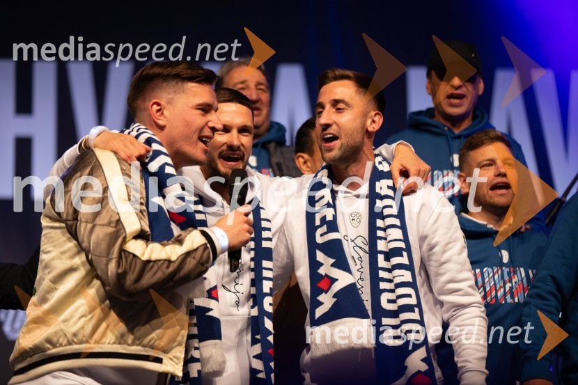  Benjamin Verbič, nogometaš, Dinamo Kijev;  Petar Stojanović, nogometaš, Slovenija;  Andraž Šporar, nogometaš, SlovenijaSlovenija je na evropskem prvenstvu