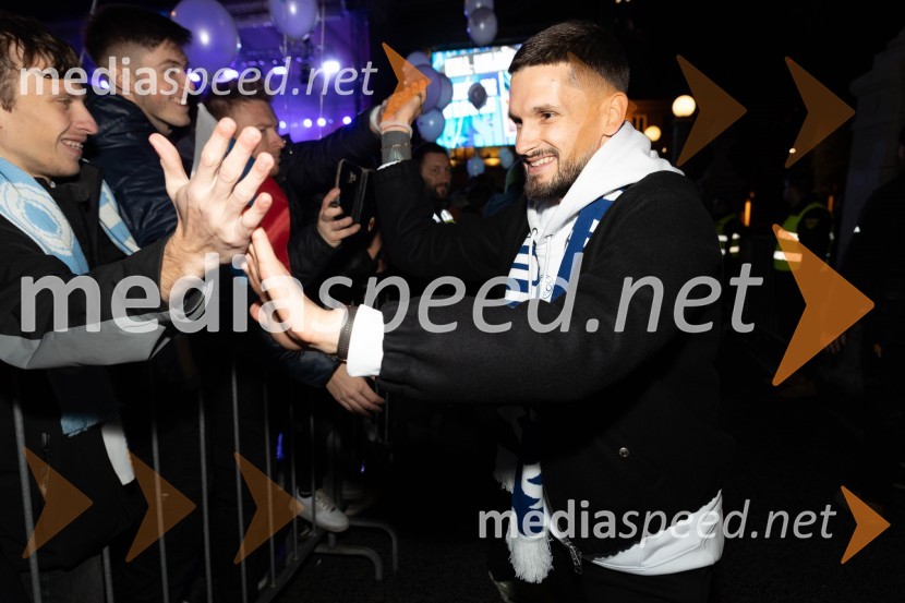  Petar Stojanović, nogometaš, SlovenijaSlovenija je na evropskem prvenstvu