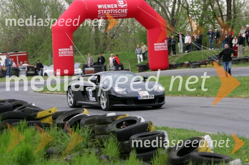 Srečanje članov Porsche klub Slovenija