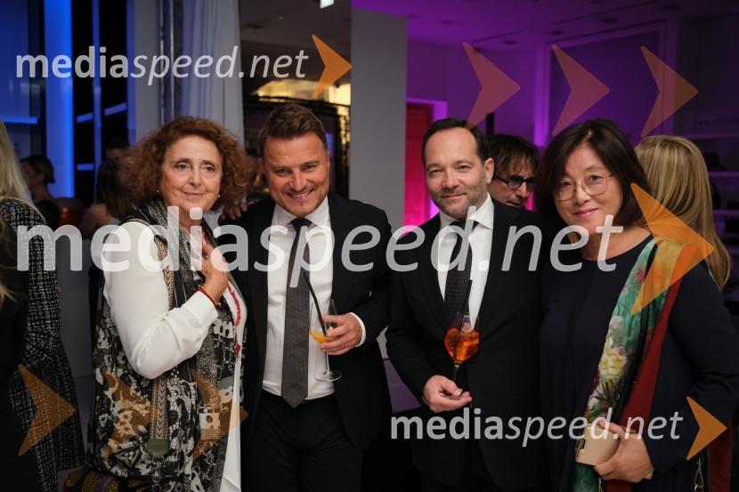  ... ;  Matjaž Robavs, operni pevec;  Aljaž Farasin, operni pevec;  ... Mesec italijanske mode v Galeriji Emporium