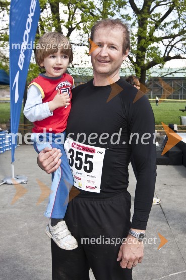 Nik Zupančič, hokejist s sinomFormaraton, dobrodelni tek