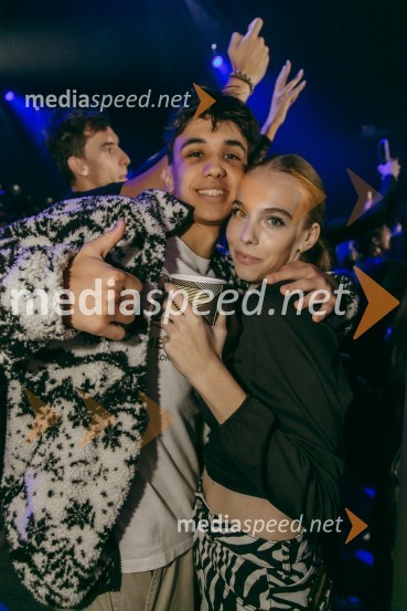 Koncert Žana Serčiča v Cvetličarni